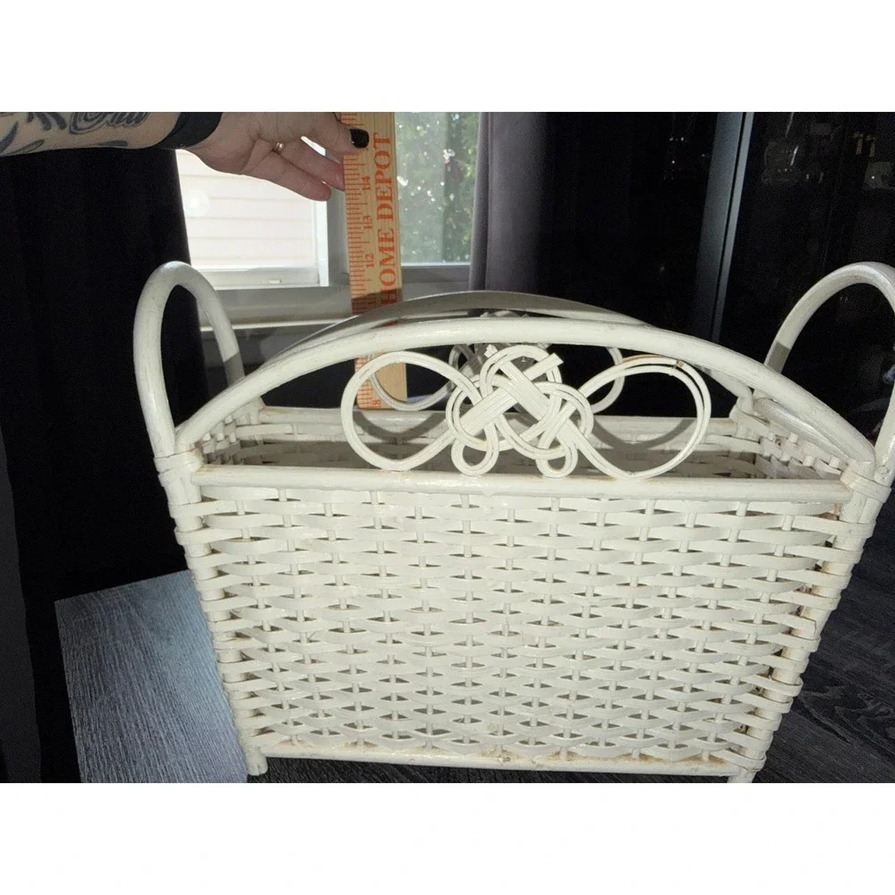 White Wicker Rattan Storage Basket Woven Handle‎ Decorative Home Decor Accent